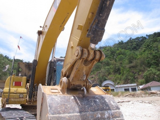 รถแบคโฮ ยี่ห้อ CAT รุ่น 320D รถแบคโฮ ยี่ห้อ CAT รุ่น 320D