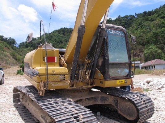 รถแบคโฮ ยี่ห้อ CAT รุ่น 320D รถแบคโฮ ยี่ห้อ CAT รุ่น 320D