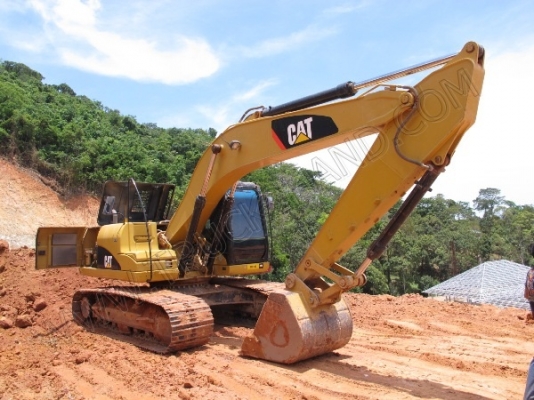 รถแบคโฮ ยี่ห้อ CAT รุ่น 320D รถแบคโฮ ยี่ห้อ CAT รุ่น 320D