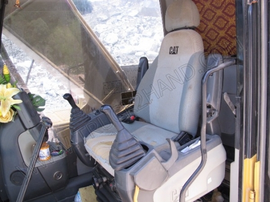 รถแบคโฮ ยี่ห้อ CAT รุ่น 320D รถแบคโฮ ยี่ห้อ CAT รุ่น 320D