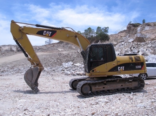 รถแบคโฮ ยี่ห้อ CAT รุ่น 320D รถแบคโฮ ยี่ห้อ CAT รุ่น 320D