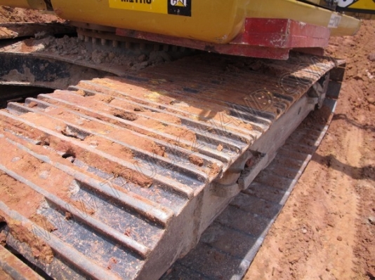 รถแบคโฮ ยี่ห้อ CAT รุ่น 320D รถแบคโฮ ยี่ห้อ CAT รุ่น 320D