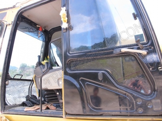 รถแบคโฮ ยี่ห้อ CAT รุ่น 320D รถแบคโฮ ยี่ห้อ CAT รุ่น 320D