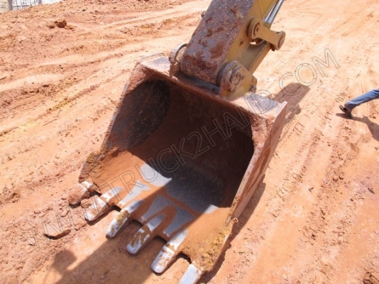 รถแบคโฮ ยี่ห้อ CAT รุ่น 320D รถแบคโฮ ยี่ห้อ CAT รุ่น 320D