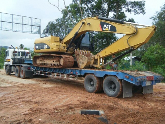รถแบคโฮ ยี่ห้อ CAT รุ่น 320D รถแบคโฮ ยี่ห้อ CAT รุ่น 320D