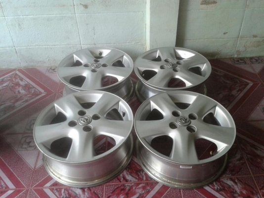 ล้อแม็กเดิมTOYOTA ขอบ15"ใส่4รู้100 (4วง 3,200บ.)