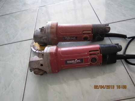 เครื่องเจียรไฟฟ้าMaktec MT958 สภาพดี 2เครื่อง ถูกๆ