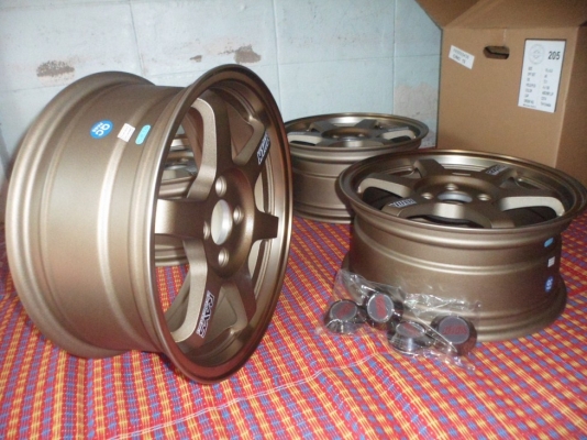 TE37ของใหม่ งานเบาๆครับ  ขอบ15"4รู100 กว้าง6.5"off40ขอบชา เหลือชุดเดียวแล้วครับ ( 8,500บ.) +ยาง185/55/15"DUNLOP.ปี10 ดอกเยอะ (ยาง+แม็ก = 10,500บ.)