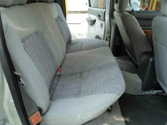 ขายปี 02 MAZDA FIGHTER 4ประตู เครื่องดีเซล เกียร์ออโต้  รถสวย สะอาด