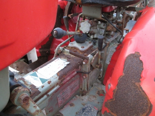 รหัส:13001115รถพรวนดินนั่งขับเครื่องยนค์ดีเซลพร้อมโรตารี่สามารถถอดเข้าออกได้www.nihonmono.com