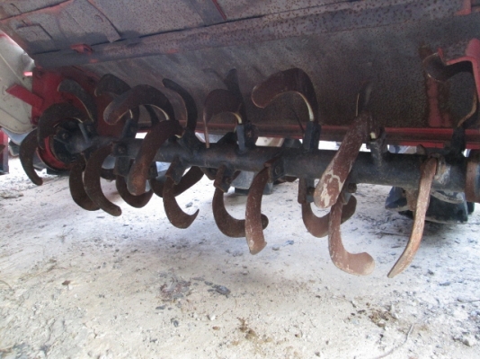 รหัส:13001118รถพรวนดินนั่งขับเครื่องยนค์ดีเซลขนาด13PSพร้อมโรตารี่สามารถถอดเข้าออกได้www.nihonmono.com