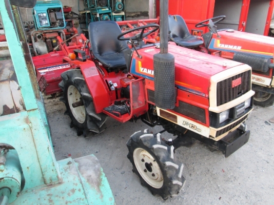 รหัส:13001118รถพรวนดินนั่งขับเครื่องยนค์ดีเซลขนาด13PSพร้อมโรตารี่สามารถถอดเข้าออกได้www.nihonmono.com