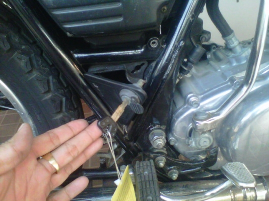 ***ขาย sr 400 ประกอบใหม่สีเดิมยุ่น^^อินวอยออกชื่อ^^เครื่องดีมากใสๆราคาถูก 56000 ***ohm คอนหวัน 0858730704