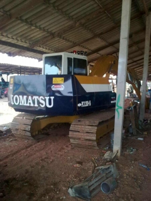 KOMATSU PC120-3 เครื่องปั้มเดิม มีแอร์ ช้วงล่างเต็มอาร์มพิเศษ