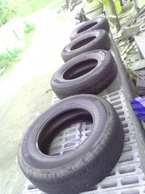 ยางBRIDGE STONE DUELER H/T ขาย 4 เส้น 2000 บาท 235/70/16  ปี 09 ปลายปี ใช้ได้ครับ ดูและรับของได้แถว ประเวศ สวนหลวง