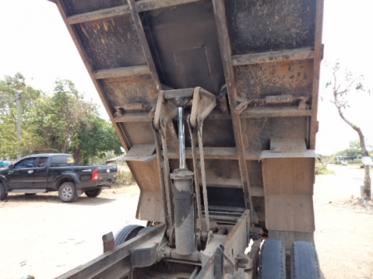 ขายรถอีซูซุNPRดั้มเครื่อง145แรงม้า พวงมาลัยเพาเวอร์ Fหน้าFหลังราคาถูกๆๆ(บ่มีเล่มเด้อคับ)