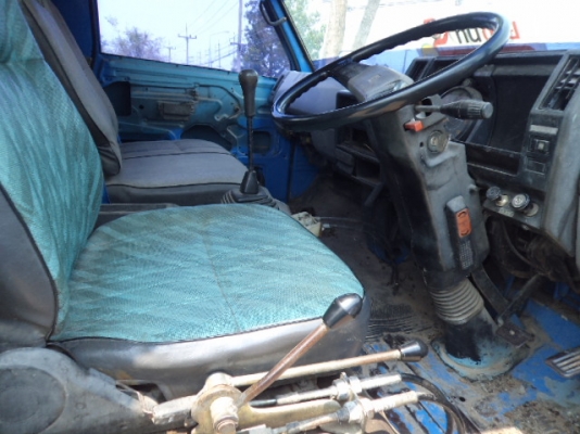 ขายรถอีซูซุNPRดั้มเครื่อง145แรงม้า พวงมาลัยเพาเวอร์ Fหน้าFหลังราคาถูกๆๆ(บ่มีเล่มเด้อคับ)