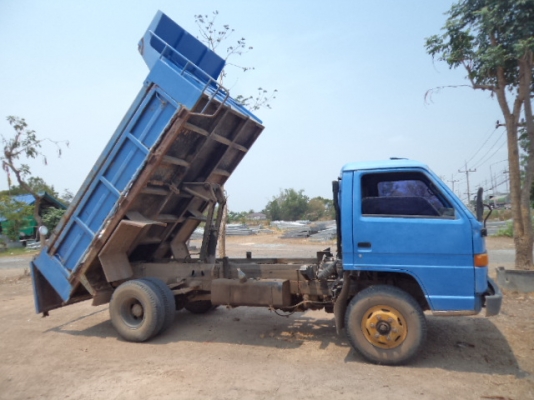 ขายรถอีซูซุNPRดั้มเครื่อง145แรงม้า พวงมาลัยเพาเวอร์ Fหน้าFหลังราคาถูกๆๆ(บ่มีเล่มเด้อคับ)