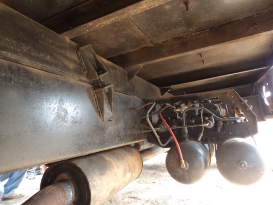 ขายรถฮีโน่10ล้อเทเลอร์2เพลายาง8.25 สภาพสวยๆพร้อมใช้งานคับ