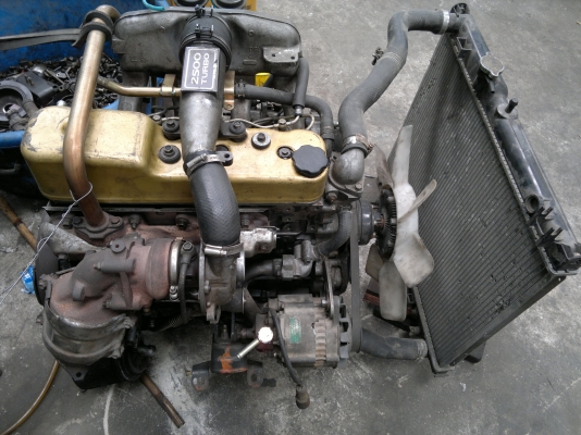 ขายเครื่อง  isuzu 2.5 turbo
