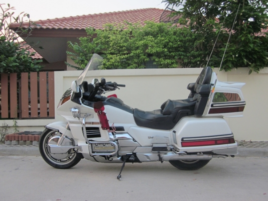 ขายhonda gold wing 1500+ทะเบียน ขายhonda gold wing 1500+ทะเบียน