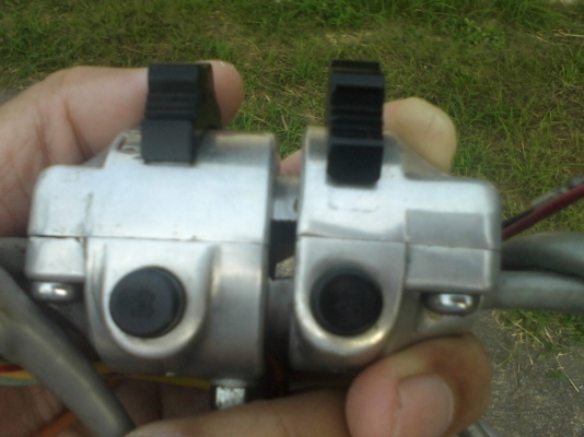 ขายสวิทช์แฮนด์ C92,C95 1คู่