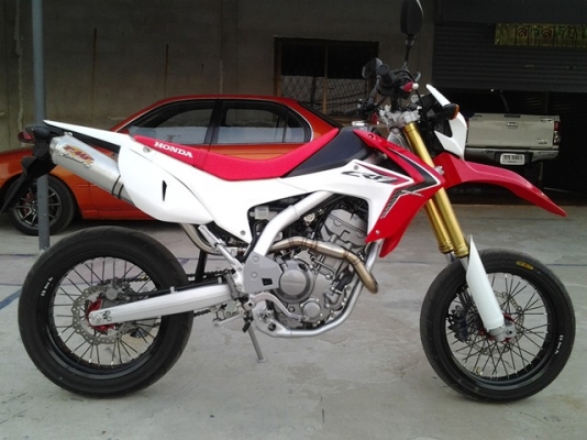 ขาย/แลก/เทิน crf250l 2013 ออกศูนย์พร้อมทะเบียน 155000 ต่อรองรองได้ครับ วิ่งไม่ถึง 200 โล