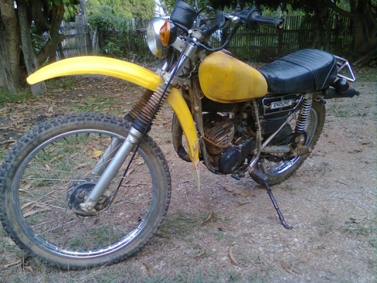 ขายyamaha dt100..ทะเบียนเต็มพร้อมชุดโอนเครื่องติดวิ่งดี(ตามรูป)13,800บาท/ลำปางครับ ขายyamaha dt100..ทะเบียนเต็มพร้อมชุดโอนเครื่องติดวิ่งดี(ตามรูป)13,800บาท/ลำปางครับ
