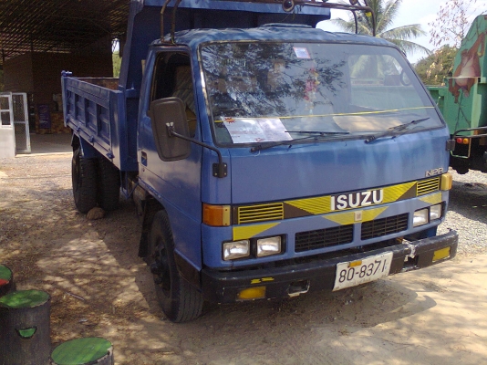 ของถูกมาแล้ว NPR58L-710xxx  110 แรง ดั้มดิน F หน้า- หลัง แล้วเครื่องดี แชชซีสวยๆครับ