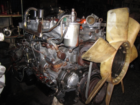 ขายเครื่องยนต์ ร็อคเล็ก เทอโบว์ - 4 ข้อ STD เครื่องสวย