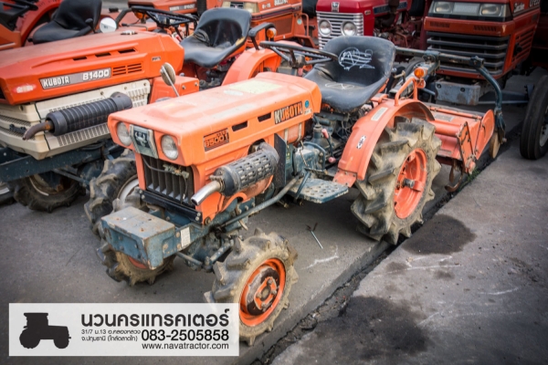 KUBOTA B5001 4WD ตัวเล็กขยับล้อหลังเข้าออกได้ มือสองญี่ปุ่นแท้ๆ ยังไม่เคยใช้งานในไทยครับ
