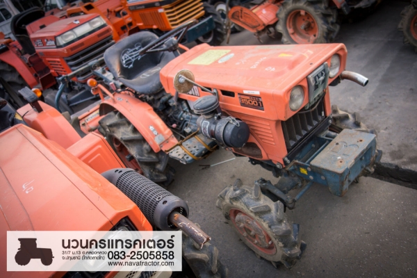 KUBOTA B5001 4WD ตัวเล็กขยับล้อหลังเข้าออกได้ มือสองญี่ปุ่นแท้ๆ ยังไม่เคยใช้งานในไทยครับ