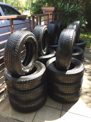 ยาง Bridgestone 245 70 16 ปี17 มี7ชุด ดอกเต็ม ไม่มีปะ เนื้อนิ่มๆ ราคาไม่แพง ยาง Bridgestone 245 70 16 ปี17 มี7ชุด ดอกเต็ม ไม่มีปะ เนื้อนิ่มๆ ราคาไม่แพง