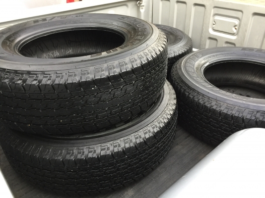 ยาง Bridgestone 245 70 16 ปี17 มี7ชุด ดอกเต็ม ไม่มีปะ เนื้อนิ่มๆ ราคาไม่แพง