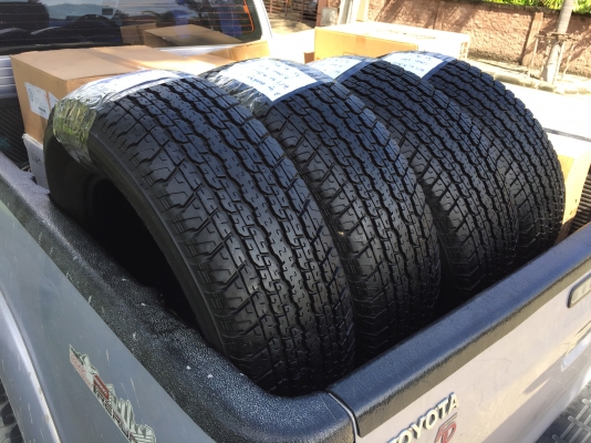 ยาง Bridgestone 245 70 16 ปี17 มี7ชุด ดอกเต็ม ไม่มีปะ เนื้อนิ่มๆ ราคาไม่แพง
