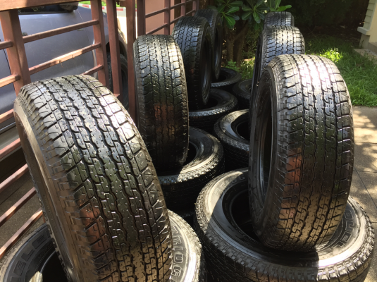 ยาง Bridgestone 245 70 16 ปี17 มี7ชุด ดอกเต็ม ไม่มีปะ เนื้อนิ่มๆ ราคาไม่แพง