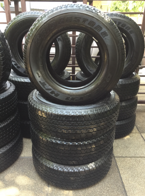 ยาง Bridgestone 245 70 16 ปี17 มี7ชุด ดอกเต็ม ไม่มีปะ เนื้อนิ่มๆ ราคาไม่แพง