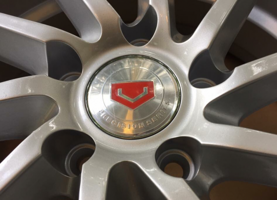 ล้อใหม่ Vossen ขอบ18 รุ่นใหม่ล่าสุด มี2สี มีแค่5ชุด ราคาเร้าใจ