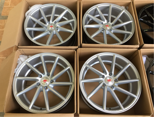 ล้อใหม่ Vossen ขอบ18 รุ่นใหม่ล่าสุด มี2สี มีแค่5ชุด ราคาเร้าใจ