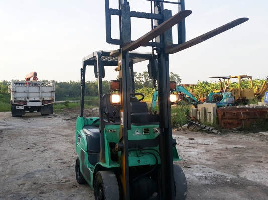 รถฟอร์คลิฟต์ Mitsubishi KFG15D ยก 1.5 ตัน ยกสูง 3 เมตร รถนอกพึ่งนำเข้ามา ยังไม่เคยใช้งานในไทย เป็นรถรุ่นใหม่ พร้อมใช้งาน