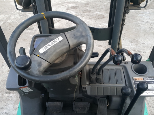 รถฟอร์คลิฟต์ Mitsubishi KFG15D ยก 1.5 ตัน ยกสูง 3 เมตร รถนอกพึ่งนำเข้ามา ยังไม่เคยใช้งานในไทย เป็นรถรุ่นใหม่ พร้อมใช้งาน