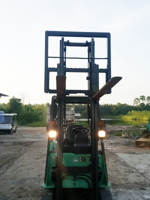 รถฟอร์คลิฟต์ Mitsubishi KFG15D ยก 1.5 ตัน ยกสูง 3 เมตร รถนอกพึ่งนำเข้ามา ยังไม่เคยใช้งานในไทย เป็นรถรุ่นใหม่ พร้อมใช้งาน