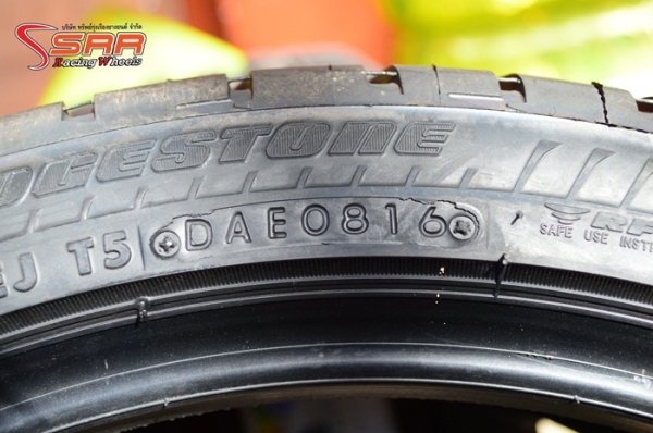 BRIDGESTONE POTENZA S001 255/35R18 เส้นละ 11,000 บาท