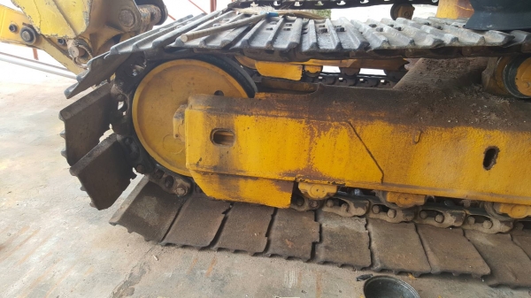 ขาย แบคโฮ KOMATSU PC200-3 คอนโทรลสั้น เครื่องแน่น ปั้มดี เอวแน่น โซ่ 70\% รถใช้งานได้ดี เอกสารใบซื้อขาย