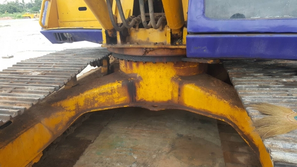 ขาย แบคโฮ KOMATSU PC200-3 คอนโทรลสั้น เครื่องแน่น ปั้มดี เอวแน่น โซ่ 70\% รถใช้งานได้ดี เอกสารใบซื้อขาย