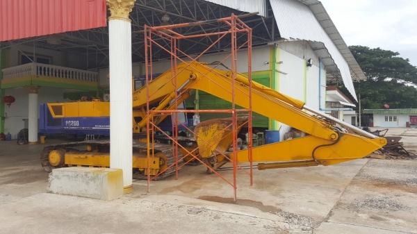 ขาย แบคโฮ KOMATSU PC200-3 คอนโทรลสั้น เครื่องแน่น ปั้มดี เอวแน่น โซ่ 70\% รถใช้งานได้ดี เอกสารใบซื้อขาย
