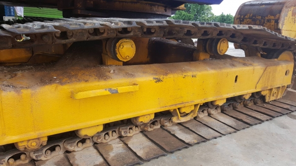 ขาย แบคโฮ KOMATSU PC200-3 คอนโทรลสั้น เครื่องแน่น ปั้มดี เอวแน่น โซ่ 70\% รถใช้งานได้ดี เอกสารใบซื้อขาย