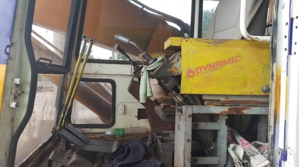 ขาย แบคโฮ KOMATSU PC200-3 คอนโทรลสั้น เครื่องแน่น ปั้มดี เอวแน่น โซ่ 70\% รถใช้งานได้ดี เอกสารใบซื้อขาย
