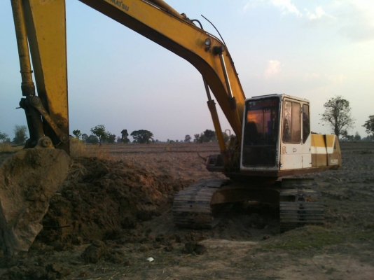 ขายแบคโฮ KOMATSU PC200-5