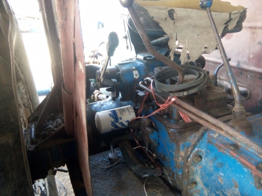 ขายรถไถฟอร์ด ที 3 เล่มทะเบียน พร้อมอุปกรณ์ 3 ขิ้น